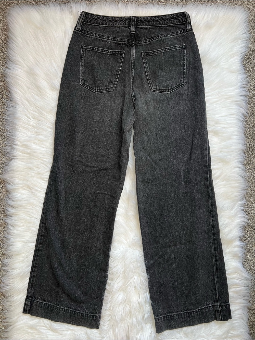 Universal Thread High Rise Wide-Leg Jeans - Picture 3 of 4
